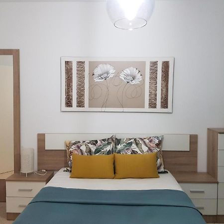 Apartamento Encantador Lucena Bagian luar foto